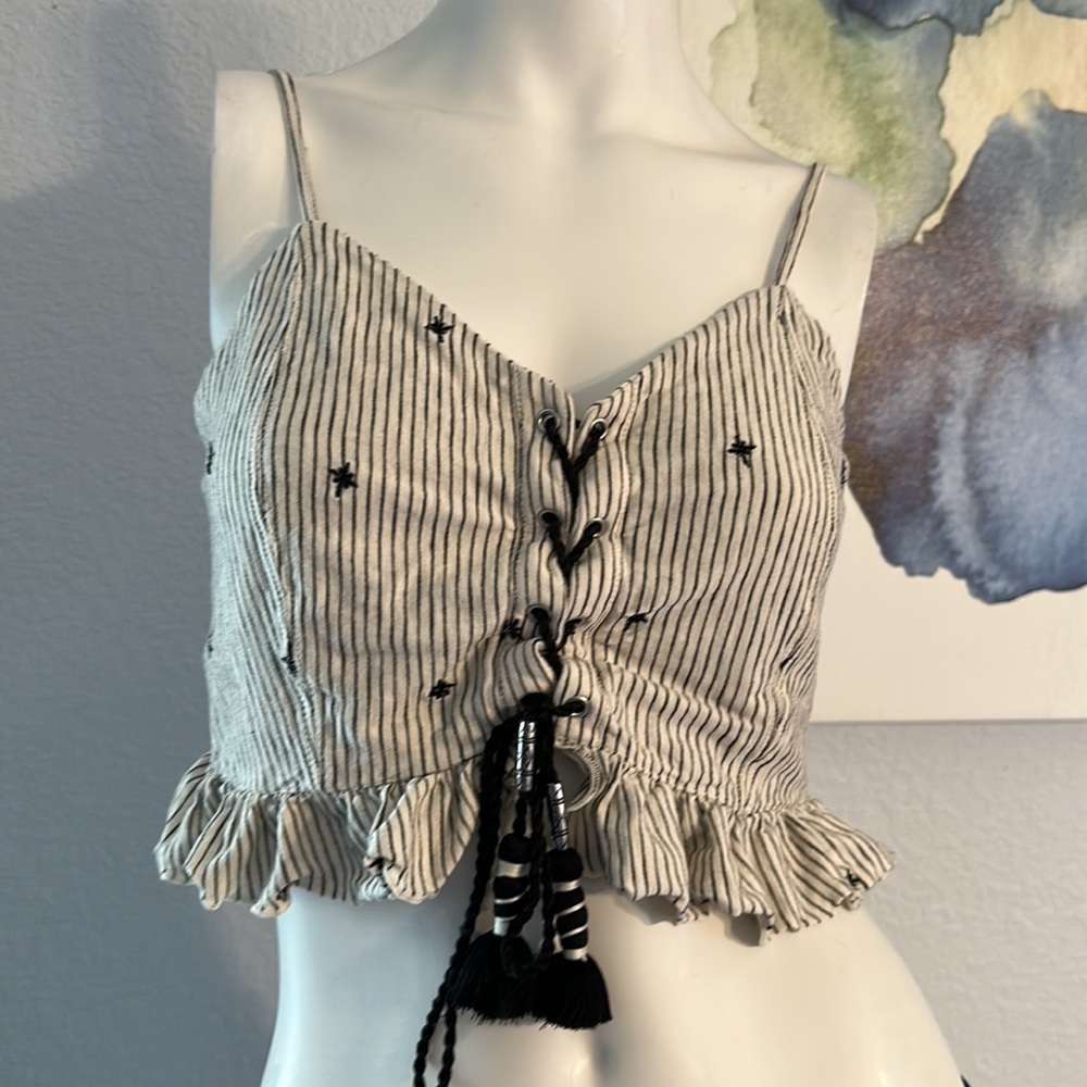 American Eagle Outfitters Cropped Tank